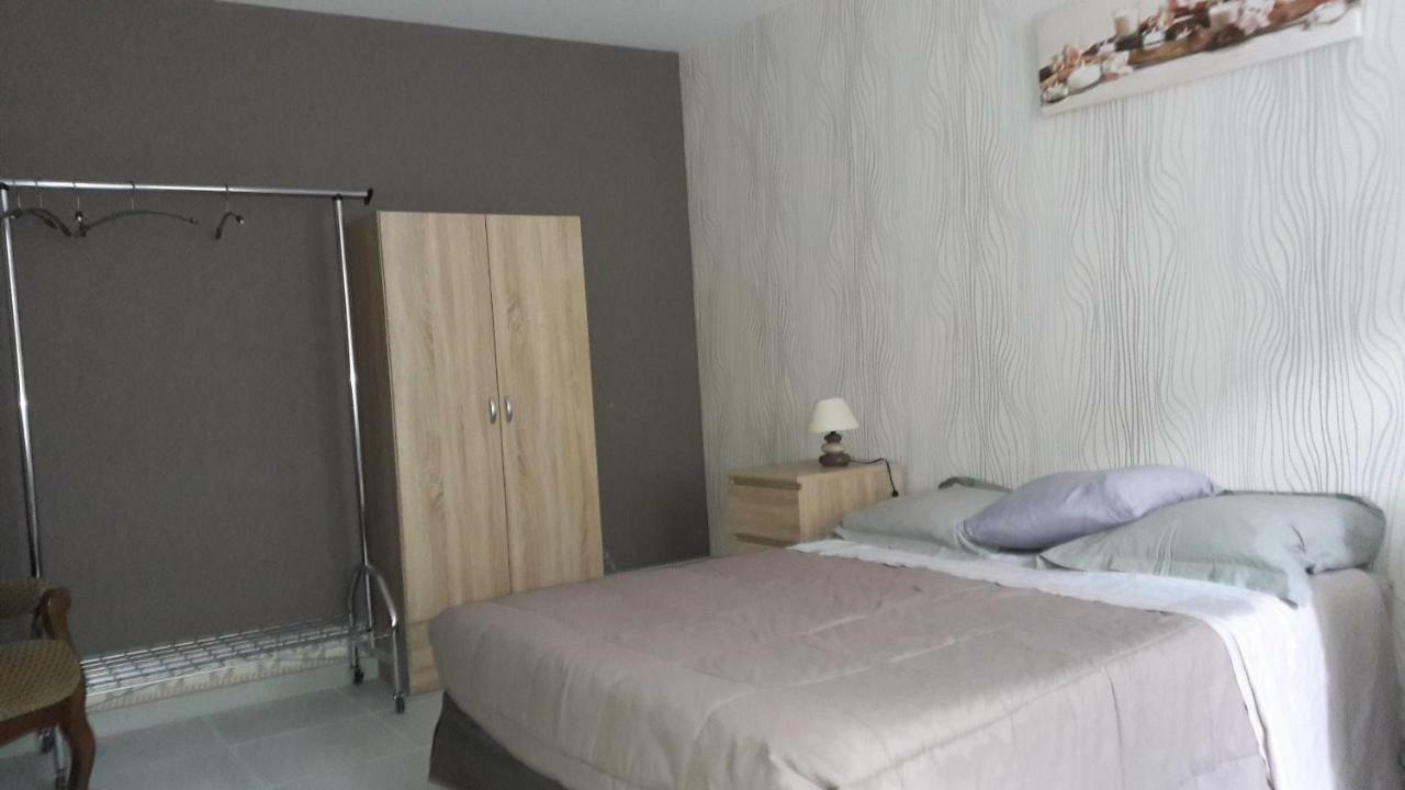 La Ferme Au Roy Βίλα Bernouil Εξωτερικό φωτογραφία